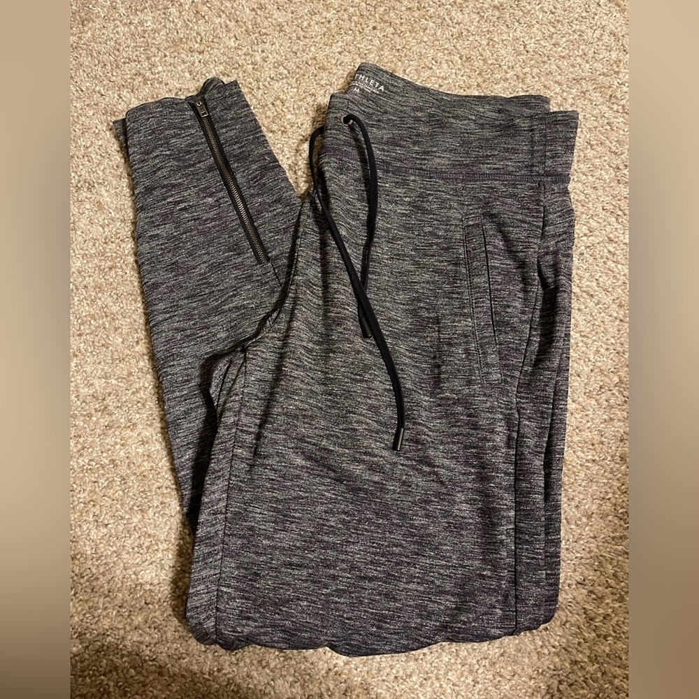Athleta joggers; Women’s size: Medium; Condition: Lightly worn